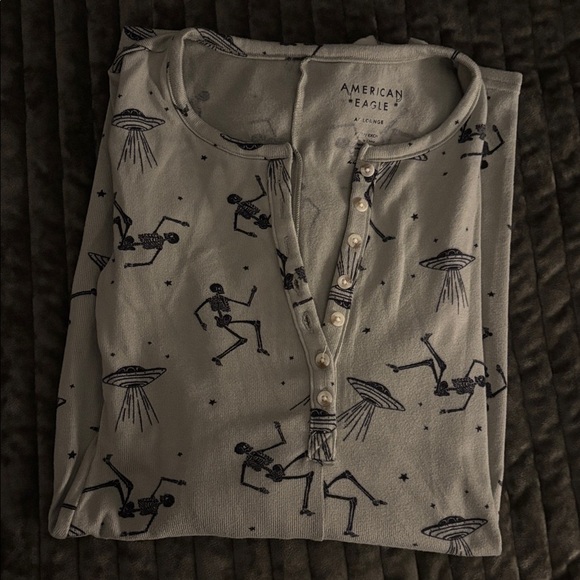 AE Skeleton Plush Ribbed Romper - Picture 4 of 4